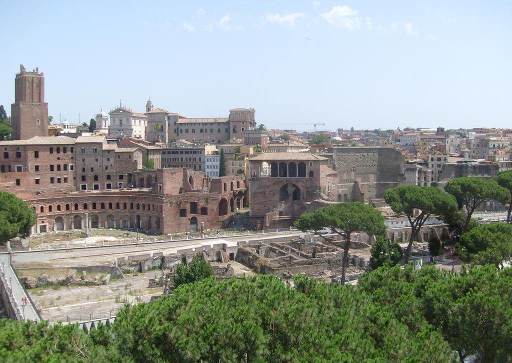 לינה וארוחת בוקר רומא Viale Del Colosseo מראה חיצוני תמונה